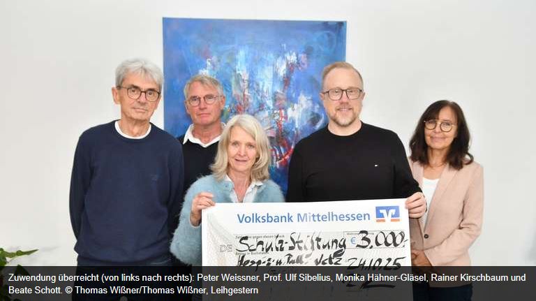 2025 10 24 Schulz Stiftungspendet 3000 Euro fuer Hospiz Tag